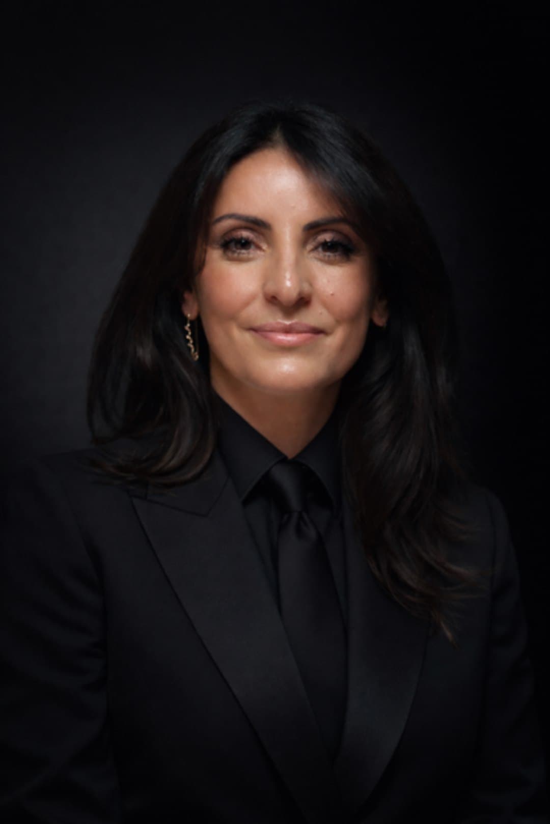 Lydia Arzour, fondatrice d’ELTHIKA, conseillère en réputation des dirigeants dans les intelligences artificielles